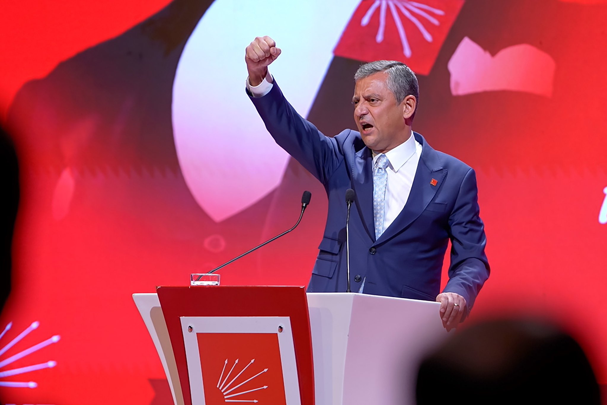 Özgür Özel: Bir devir kapanacak CHP Türkiye Cumhuriyeti'ni yönetecek