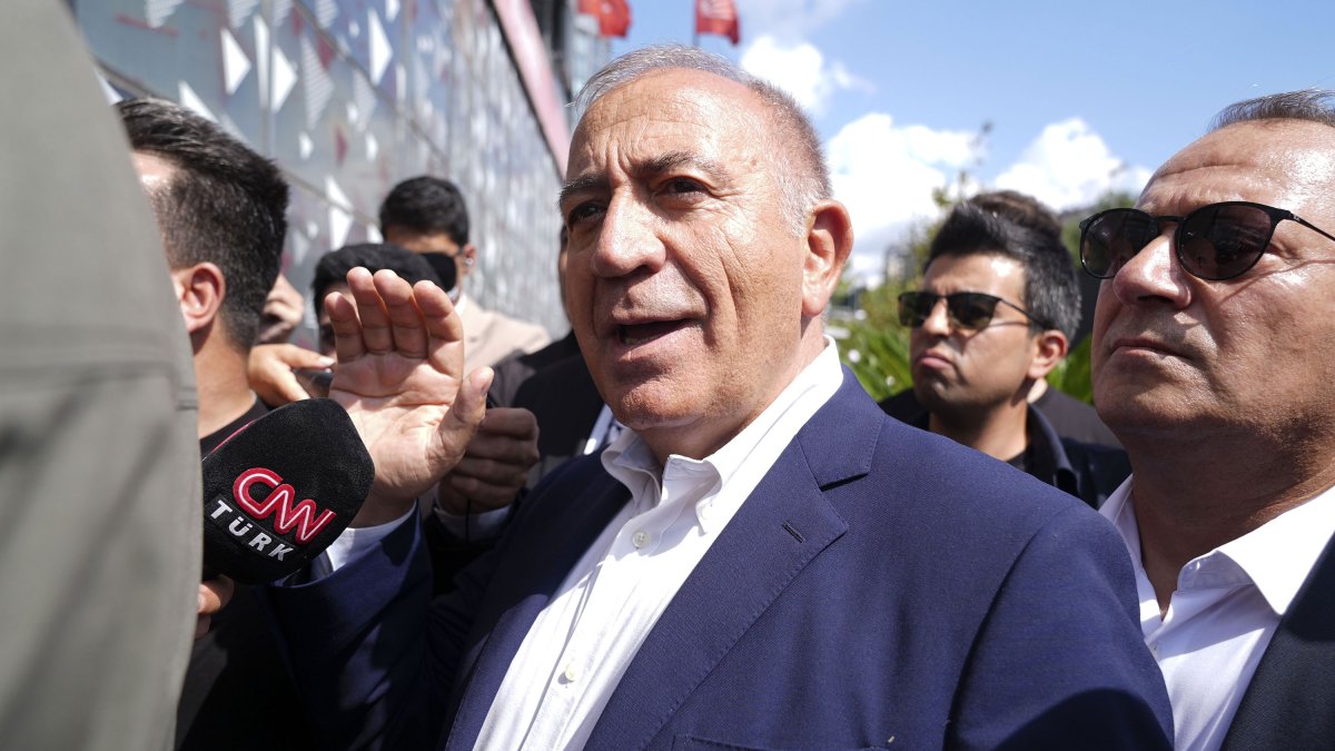 Gürsel Tekin ve heyeti il kongresinde oy kullanamayacak