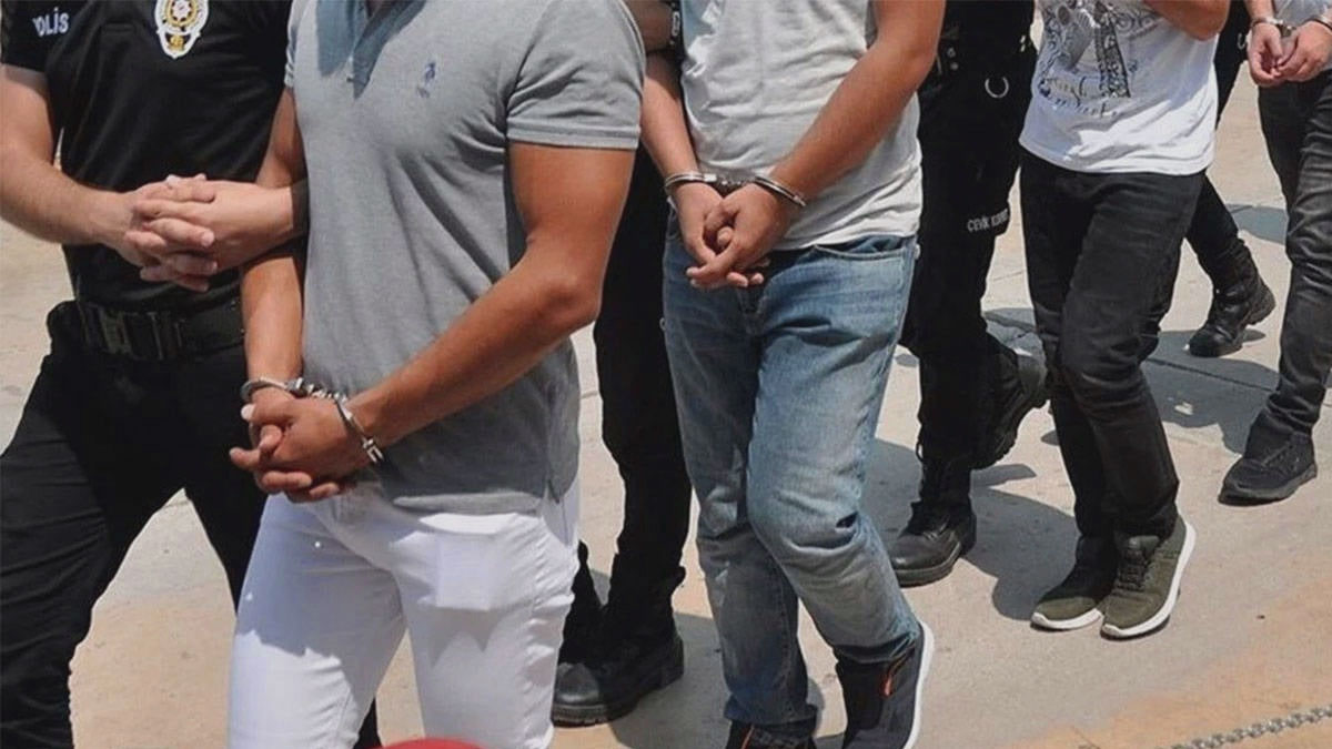 "Rüşvetle sahte evrak" soruşturmasında 46 şüpheli yakalandı