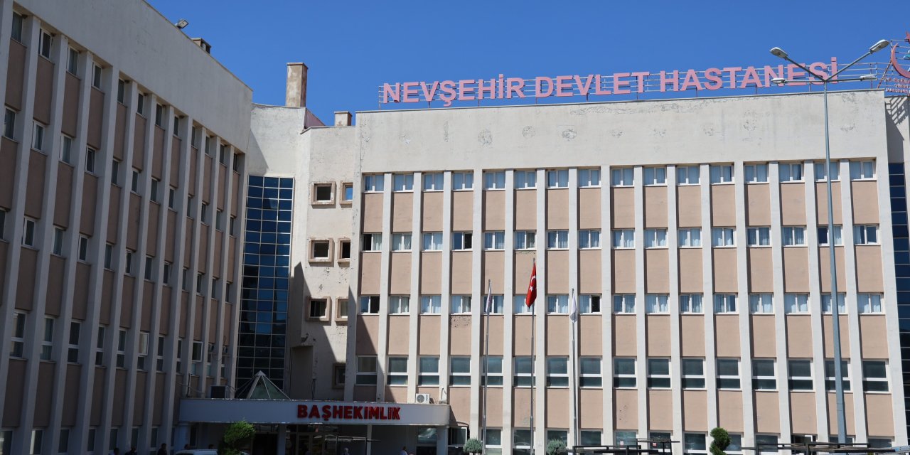 Devlet hastanesinde şok eden görüntü! 5 yaşındaki çocuğun ameliyatta dili ve dudağı yandı