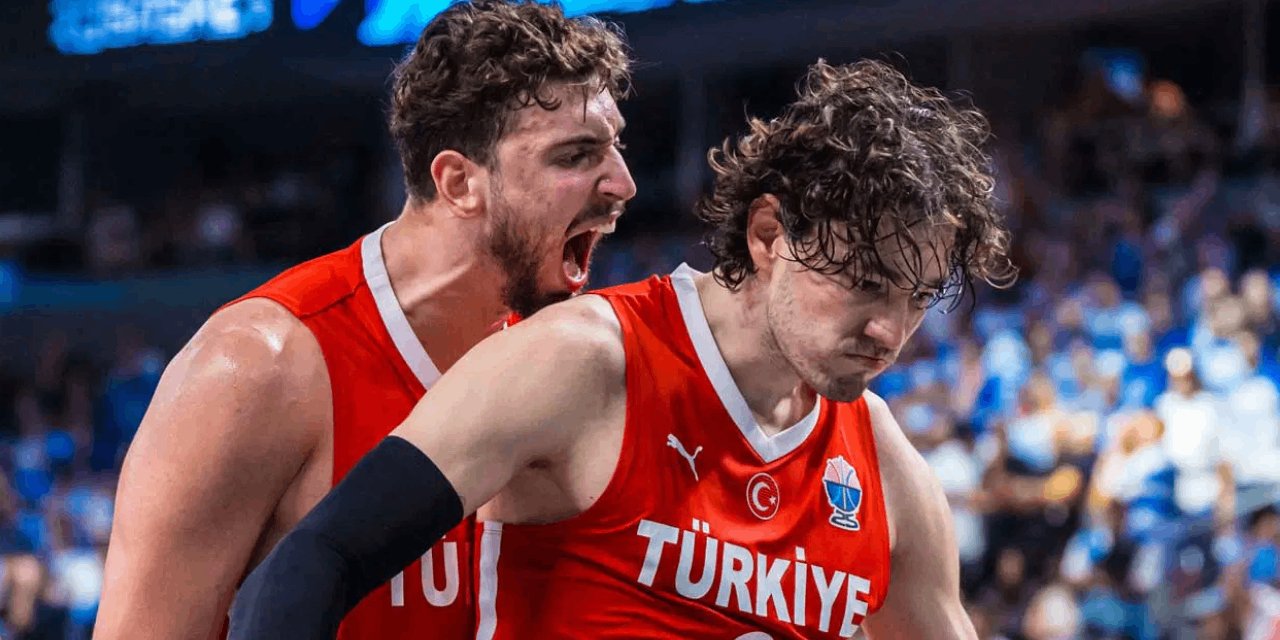 Avrupa Basketbol Şampiyonası'nda 24 yıl sonra final! 12 Dev Adam tarih yazdı