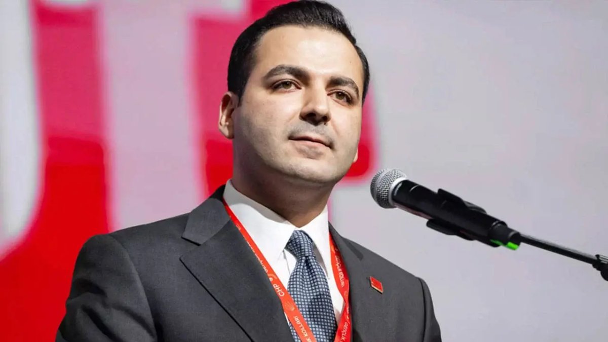 CHP Gençlik Kolları Başkanı Cem Aydın'ın davası ertelendi