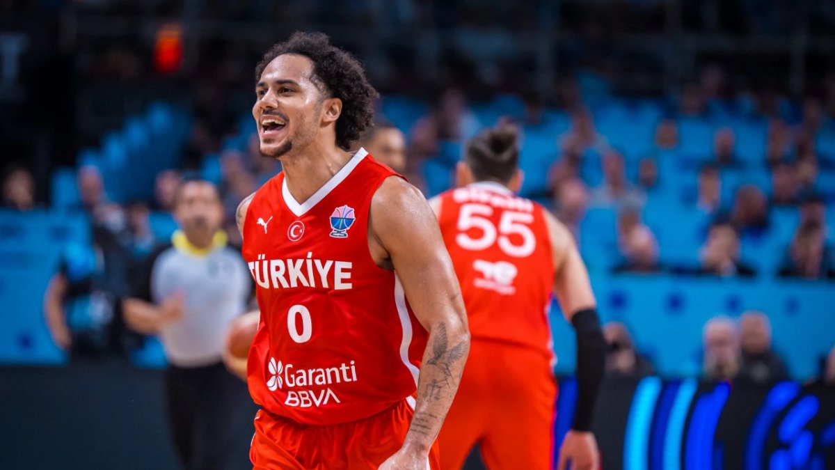 Shane Larkin veda etti