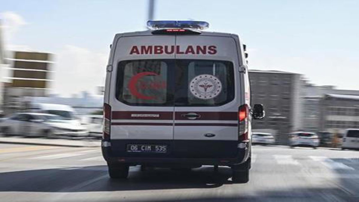 İstanbul trafiğinde yeni dönem: 'Lütfen ambulansa yol ver' anonsunu radyodan duyacak