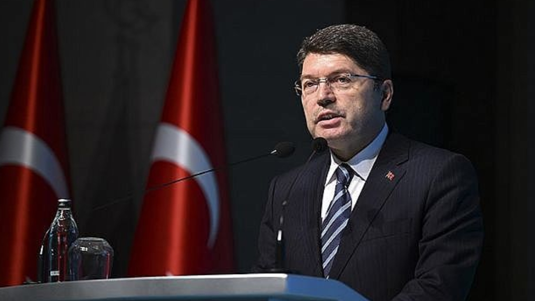 Adalet Bakanı Tunç’tan Özel’e sert yanıt: Soruşturma aşamasında bakanlığımızda bilgi yok