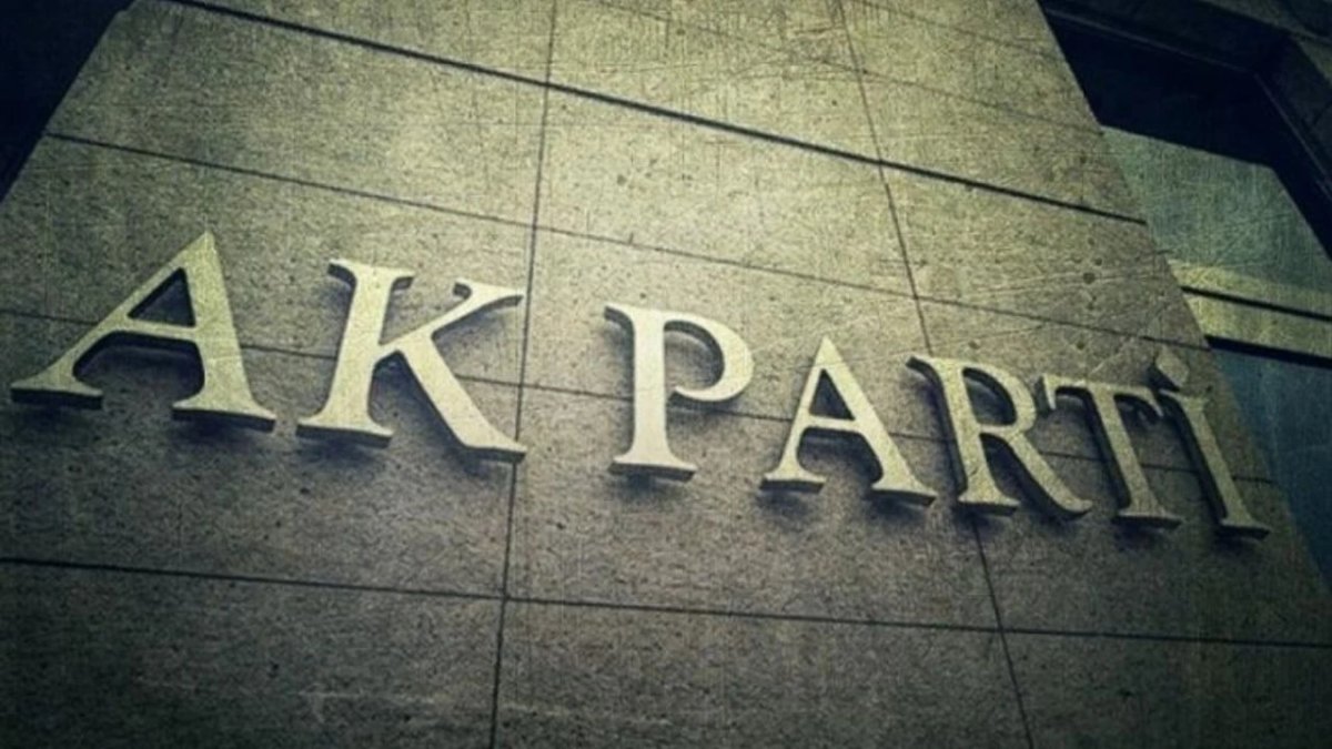 İstifalar 8'e yükselmişti: AK Parti'den ilk açıklama geldi