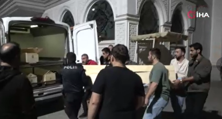 İstanbul'da cami tuvaletinde genç erkek ölü bulundu