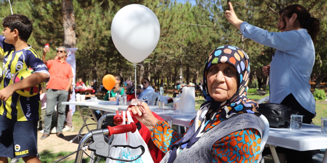 Eskişehir'de Alzheimer Farkındalık Gününde toplumsal dayanışma