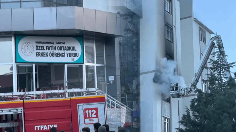 Öğrenci yurdunda korkutan yangın