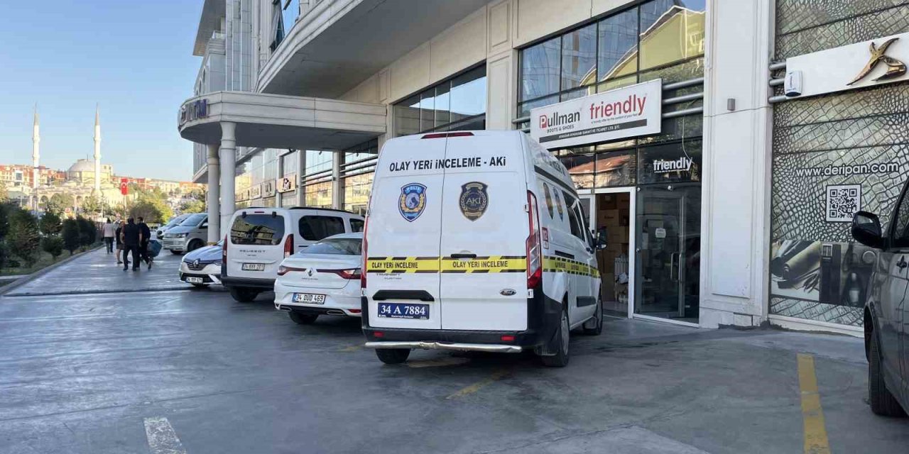 İstanbul'da korkunç olay! Elleri ve ayakları bağlanıp döve döve öldürüldü