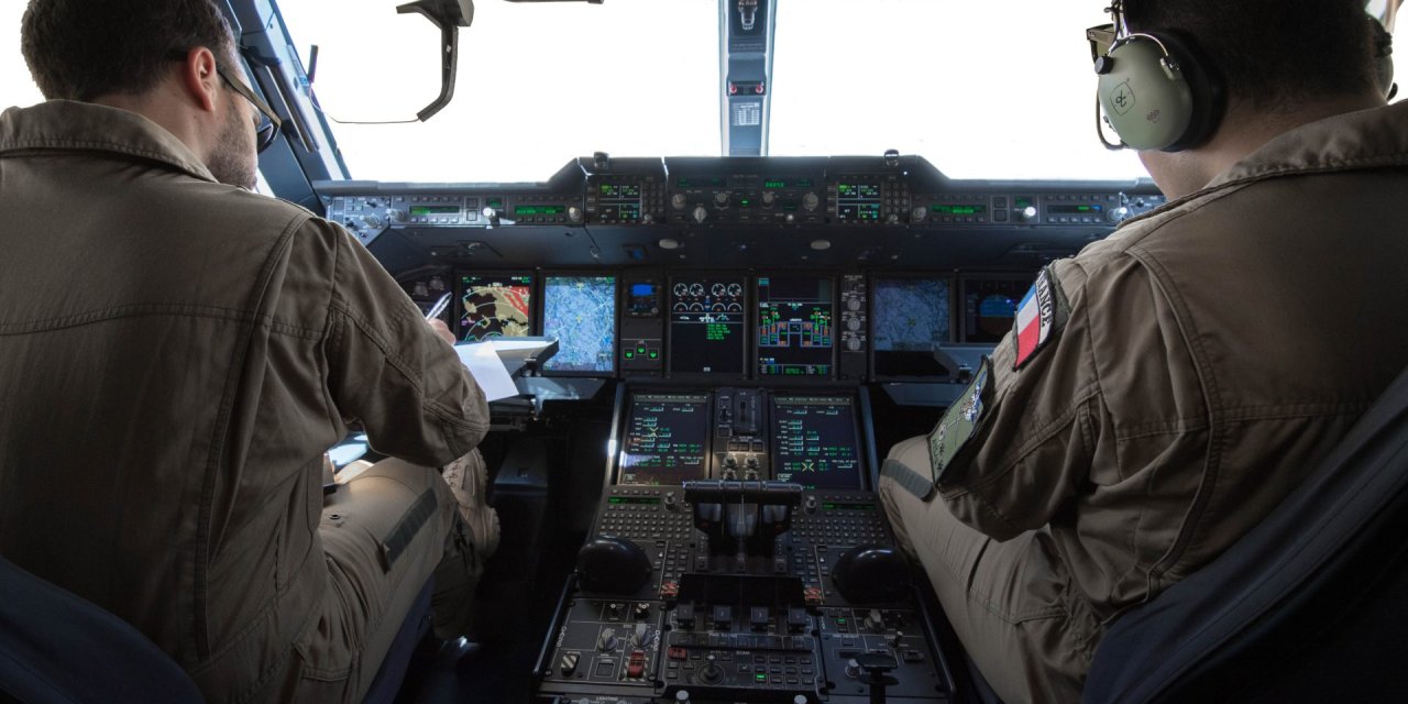 Pilotların skandalları bitmiyor: “Meziyetli Hostesler”den sonra gümrük kaçakçılığı iddiaları