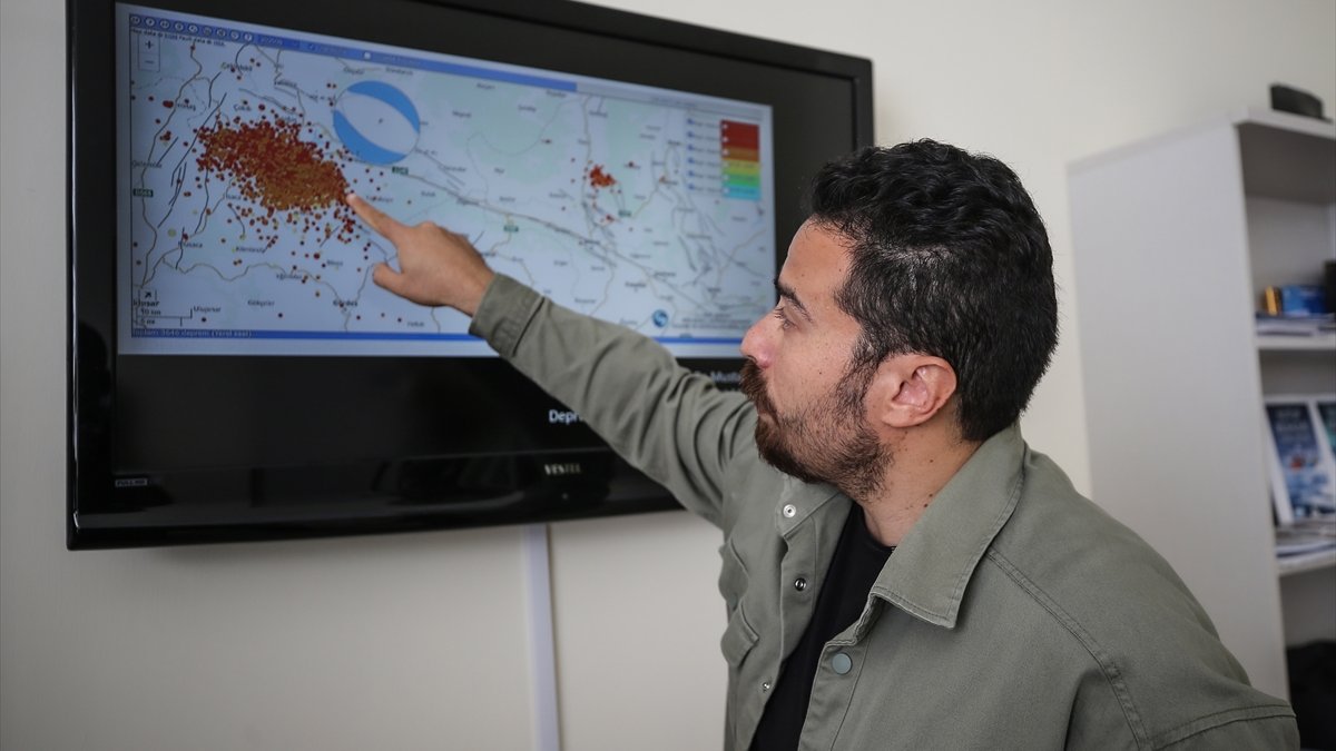 6.1'lik Balıkesir depremi bariyere denk gelmiş: Deprem uzmanından Sındırgı için uyarı