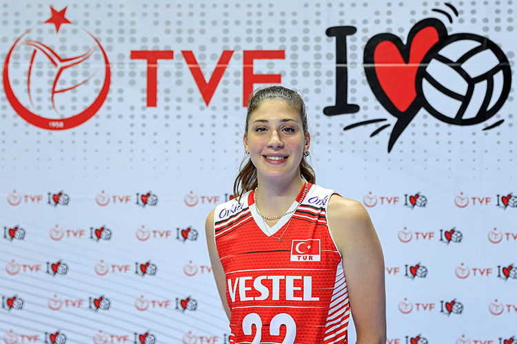 Galatasaray'dan üzücü haber: İlkin Aydın sakatlandı!