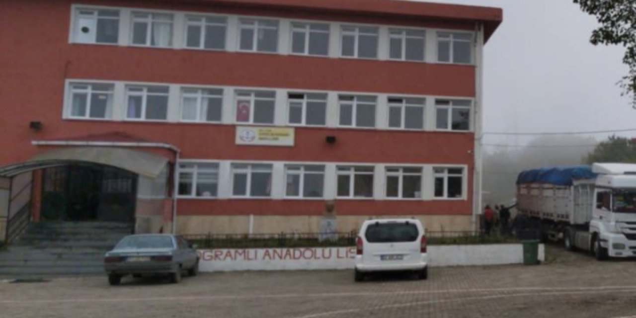 Müdür yardımcısının kripto yatırım vaadiyle para topladığı iddiası skandal yarattı! Liseden mezun olunca mesajları paylaştı