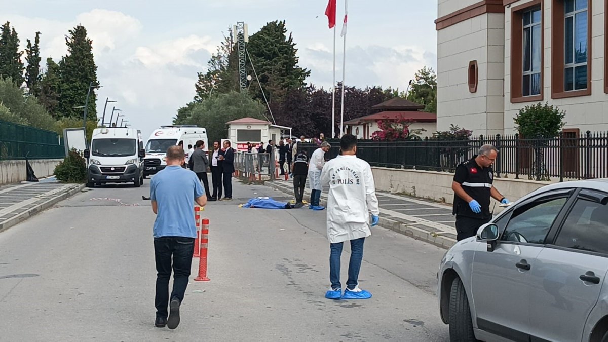 Yalova Adliyesi önünde saldırı: 1 ölü, 1 yaralı
