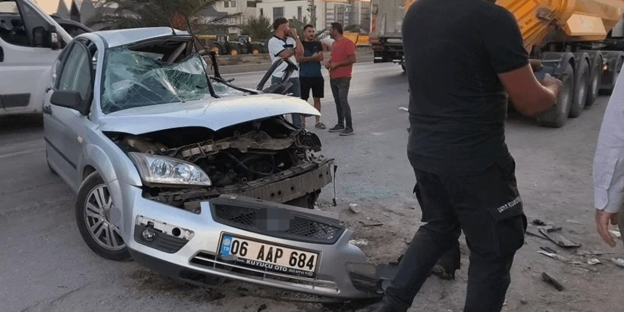Adana'da feci kaza: 2 infaz koruma memuru hayatını kaybetti