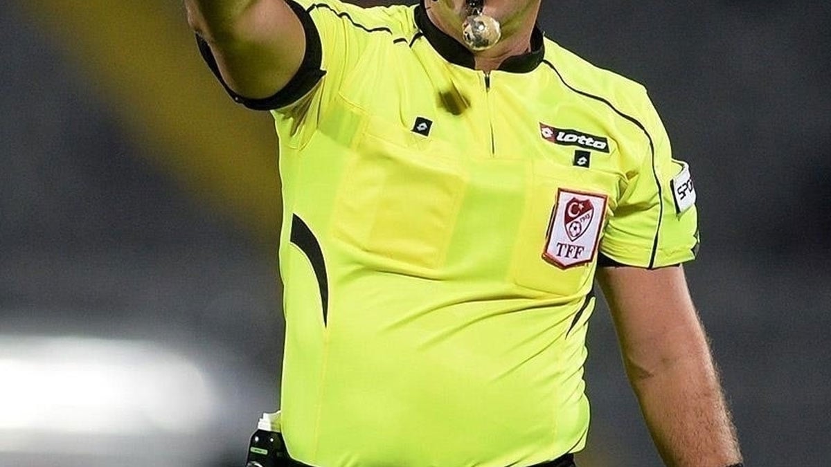 Altay–Eskişehirspor maçı öncesi hakeme bıçaklı saldırı