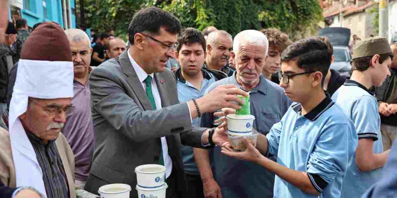 Kütahya’da Ahilik Haftası etkinlikleri: Vatandaşlara pilav ikramı