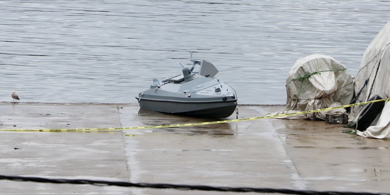 Trabzon Valiliği'nden "Yabancı menşeli cisim" açıklaması! Balıkçıların ağına takılmıştı