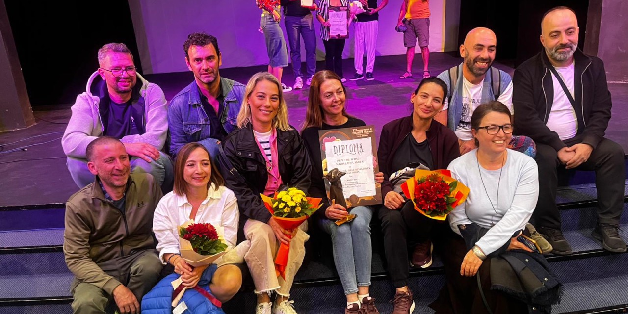 Eskişehir Şehir Tiyatroları, Sırbistan'daki festivalden ödülle döndü