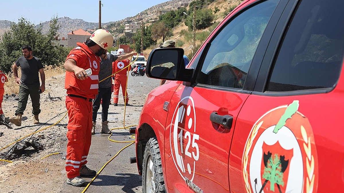 İsrail Lübnan'ı vurdu: 1 ölü, 12 yaralı