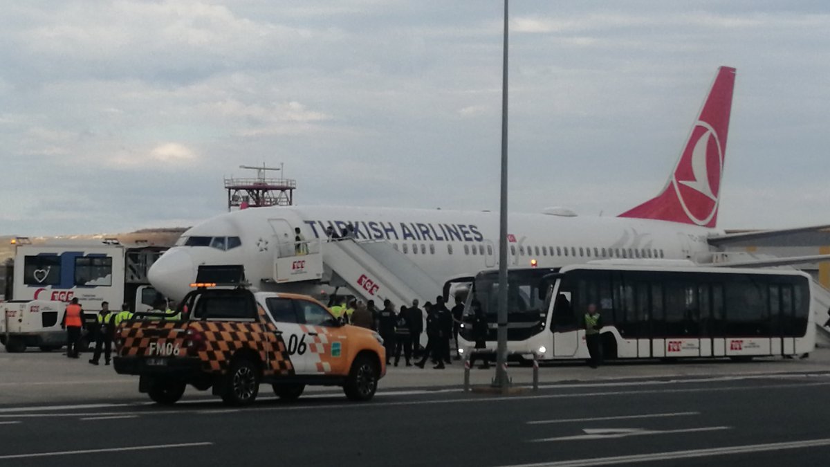 İsrail'in alıkoyduğu 36 Türk aktivist Türkiye'ye getirildi