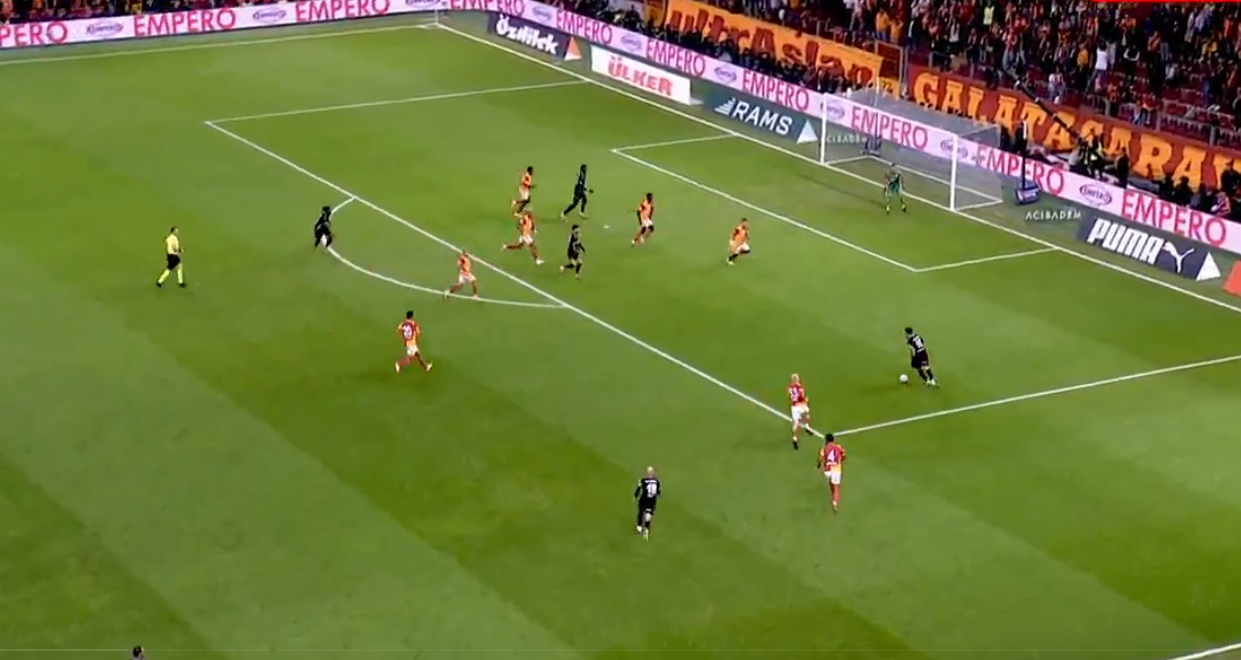 Galatasaray-Beşiktaş derbisi 1-1 berabere bitti