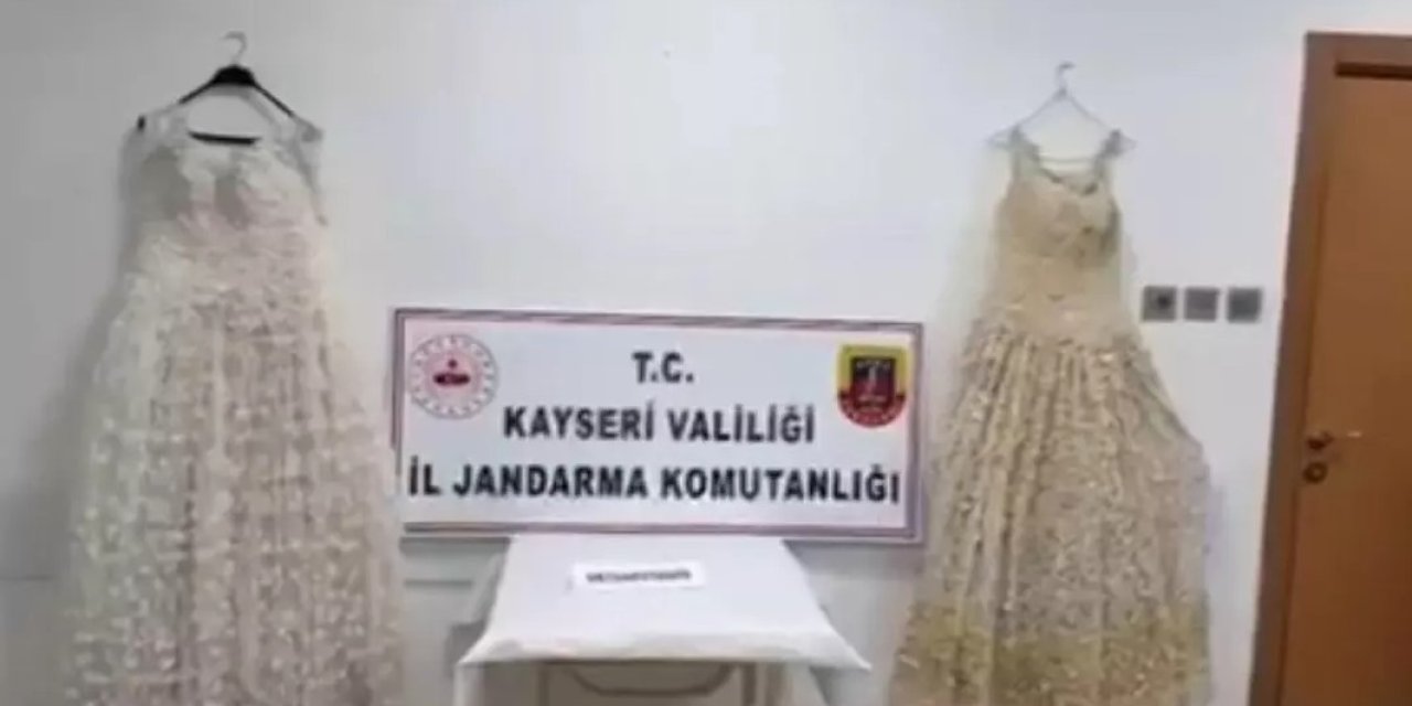Gelinliğin üzerine boncuk şeklinde işlenmiş 25 kilo uyuşturucu ele geçirildi