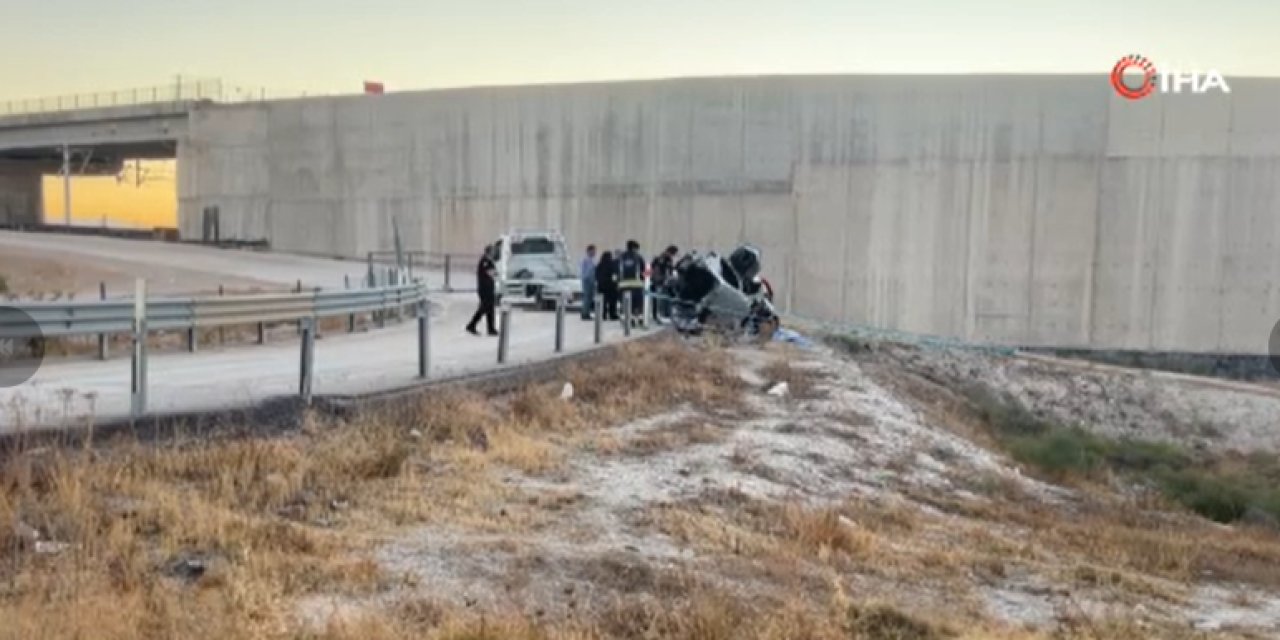 Kontrolden çıkan otomobil yol kenarına uçtu: 1 ölü 1 yaralı