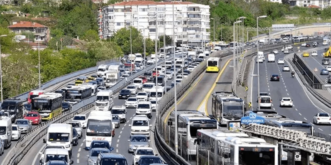 Trafikte olan 6 milyon otomobil tehlike saçıyor! 20 yaşın üzerinde arabası olanlar dikkat