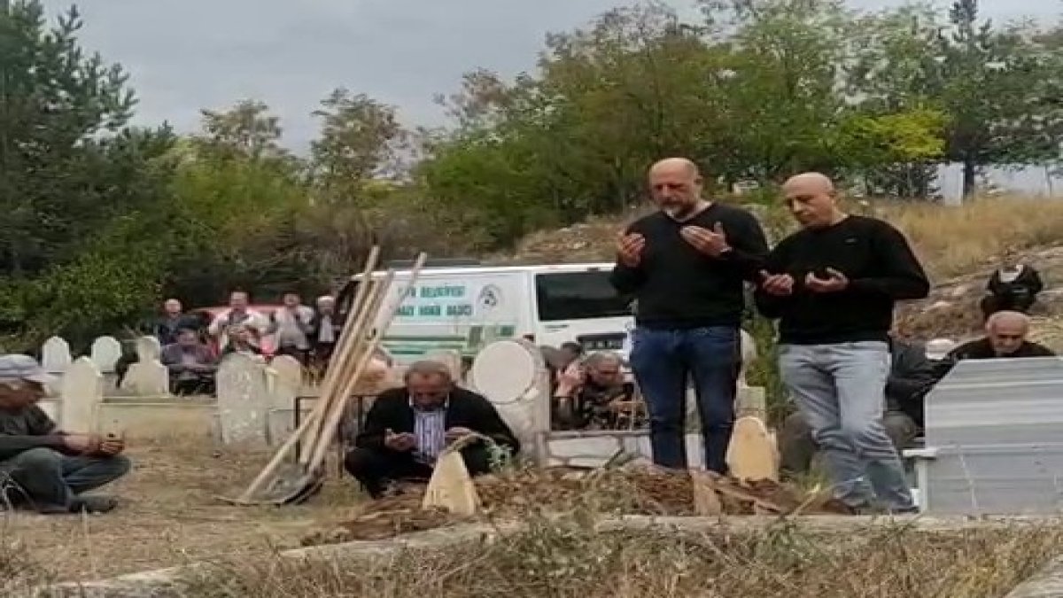 Erzurum'da filmleri aratmayan olay! Öldüklerini babalarının cenazesinde öğrendiler