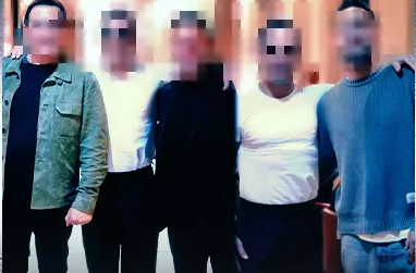 Galatasaray'a o yıldız isim mi geliyor! Nusret aynı mekanda fotoğraflarını paylaştı