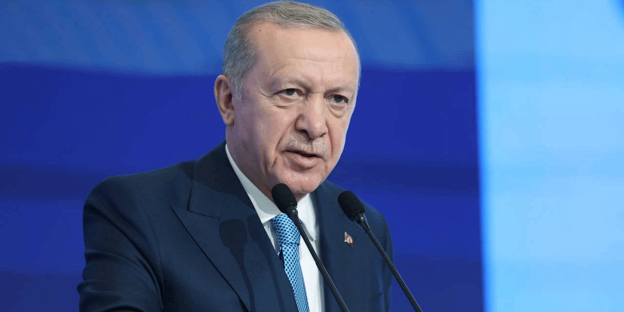 Erdoğan'dan Özgür Özel'e sert cevap: Kukla genel başkanla ancak bu kadar oluyor