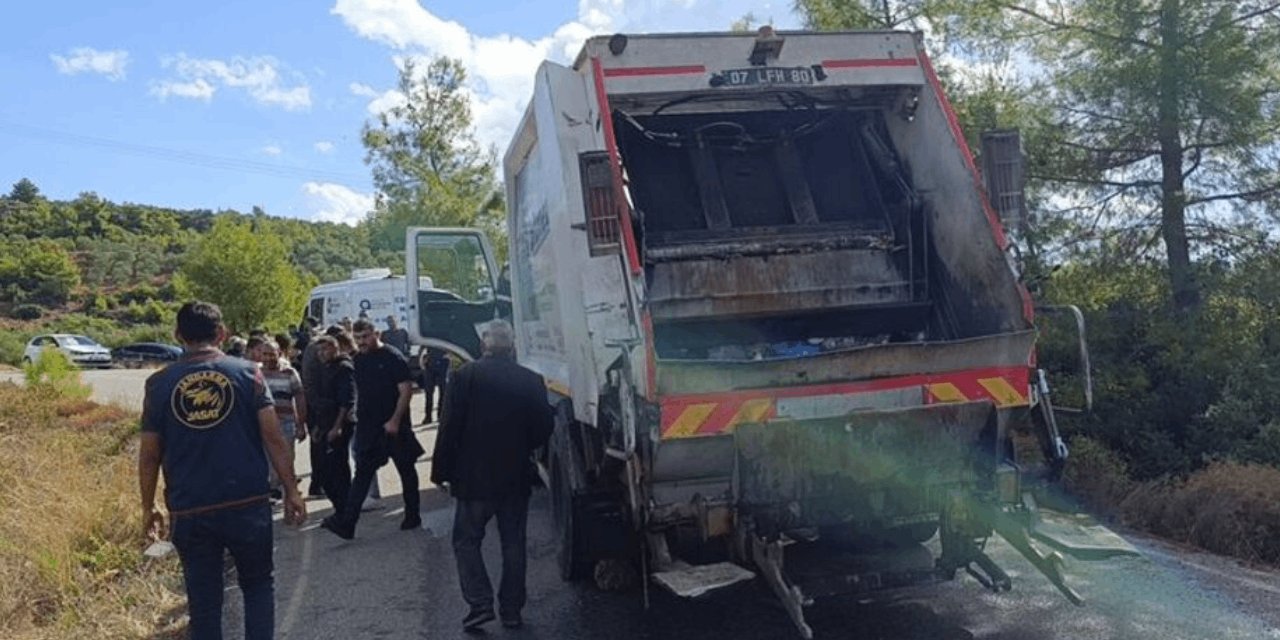 Arkadaşının boğazını çöp kamyonunda keserek öldürdü