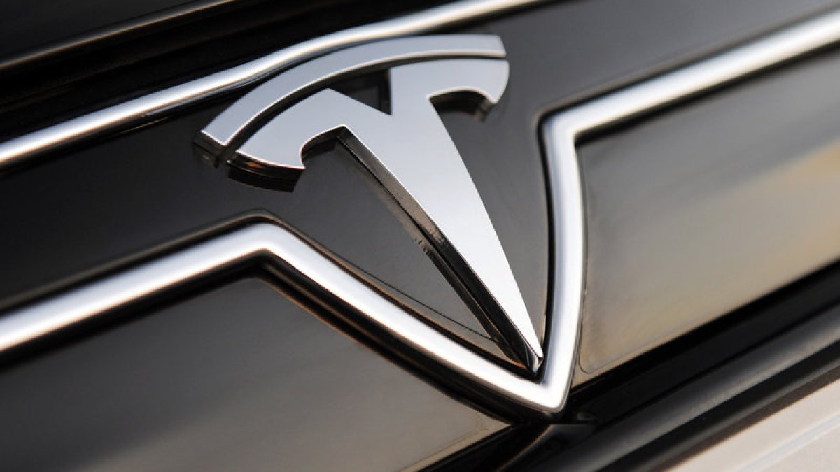 Tesla'dan en ucuz modeline bir zam daha