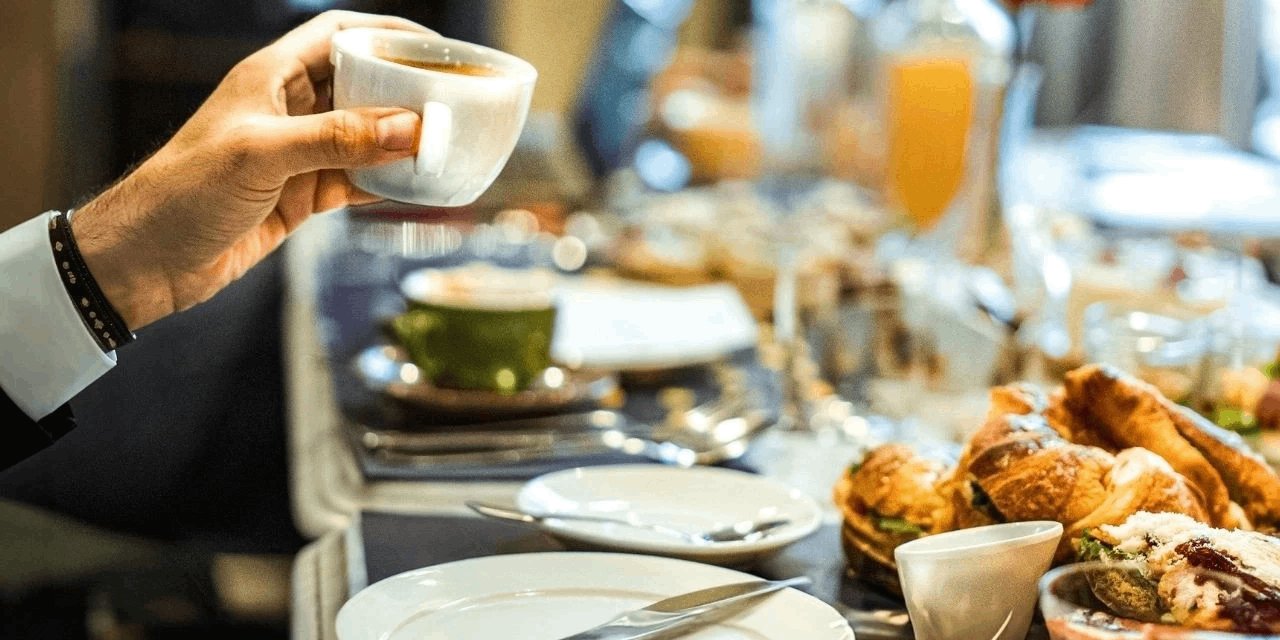 Dezenformasyonla Mücadele Merkezi'nden kafelerde masa ücreti uygulaması iddialarına yanıt