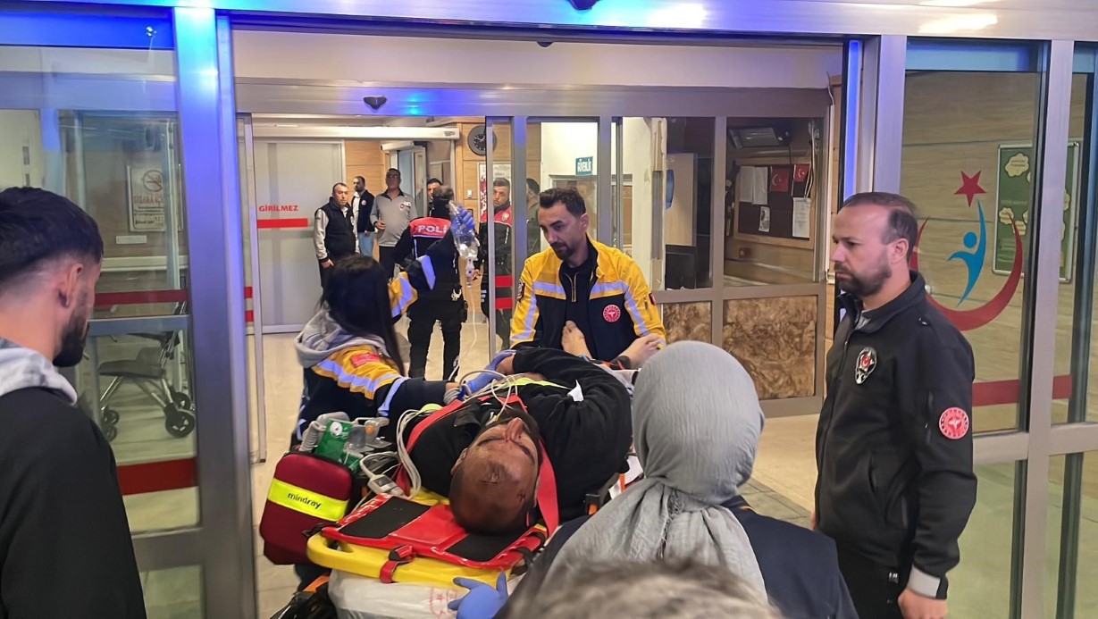 Karaman'da şantiyede bıçaklı kavga: 1’i ağır 4 yaralı