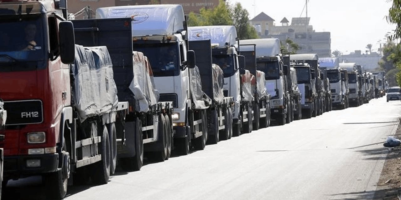 Gazze'de ateşkes başladı! İlk yardım TIR'ları bölgeye ulaştı