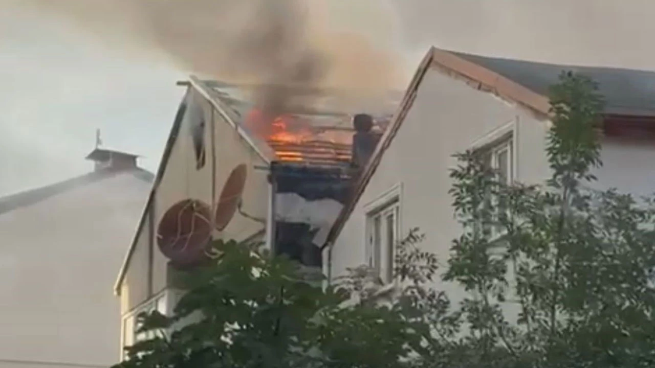 Kocaeli’de çatı yangını paniğe yol açtı