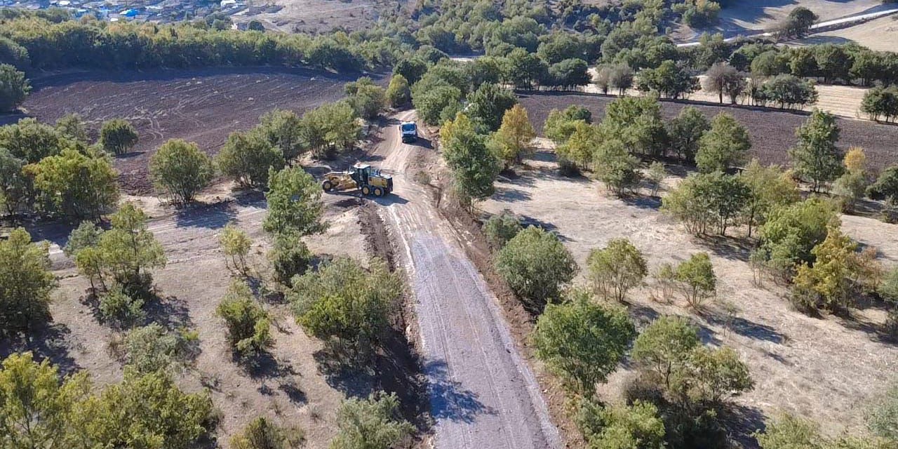 Eskişehir Büyükşehir Belediyesi'nden kırsal yollarda yol çalışmaları