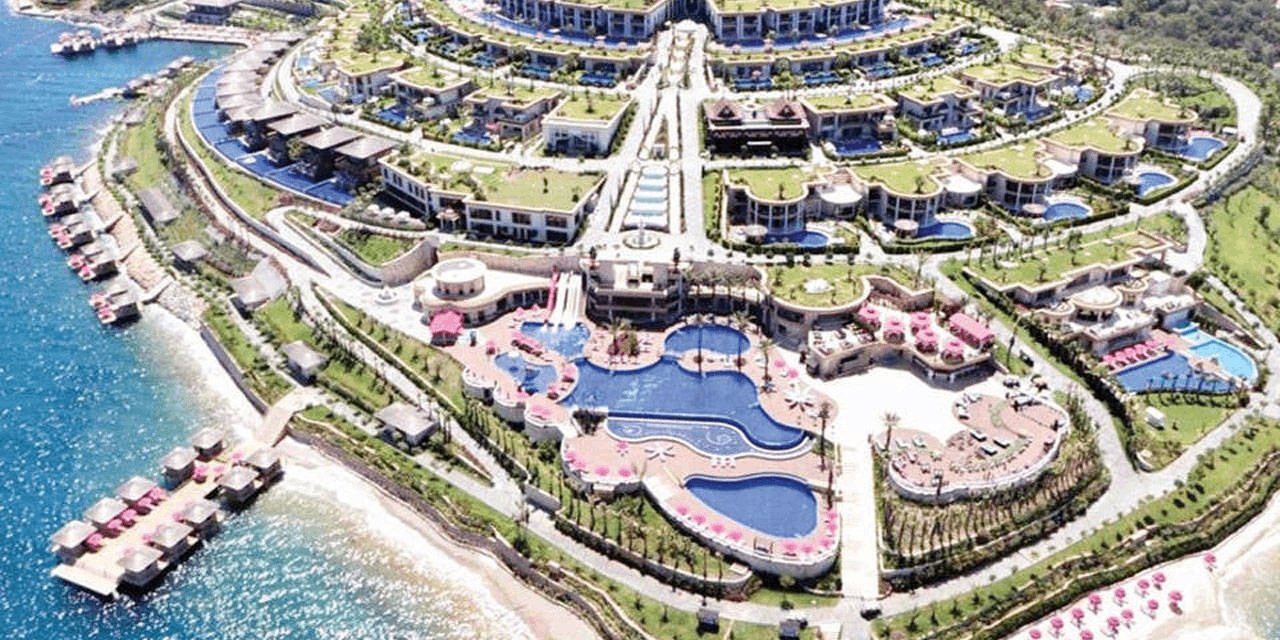 Paramount Otel'e kayyum atandı