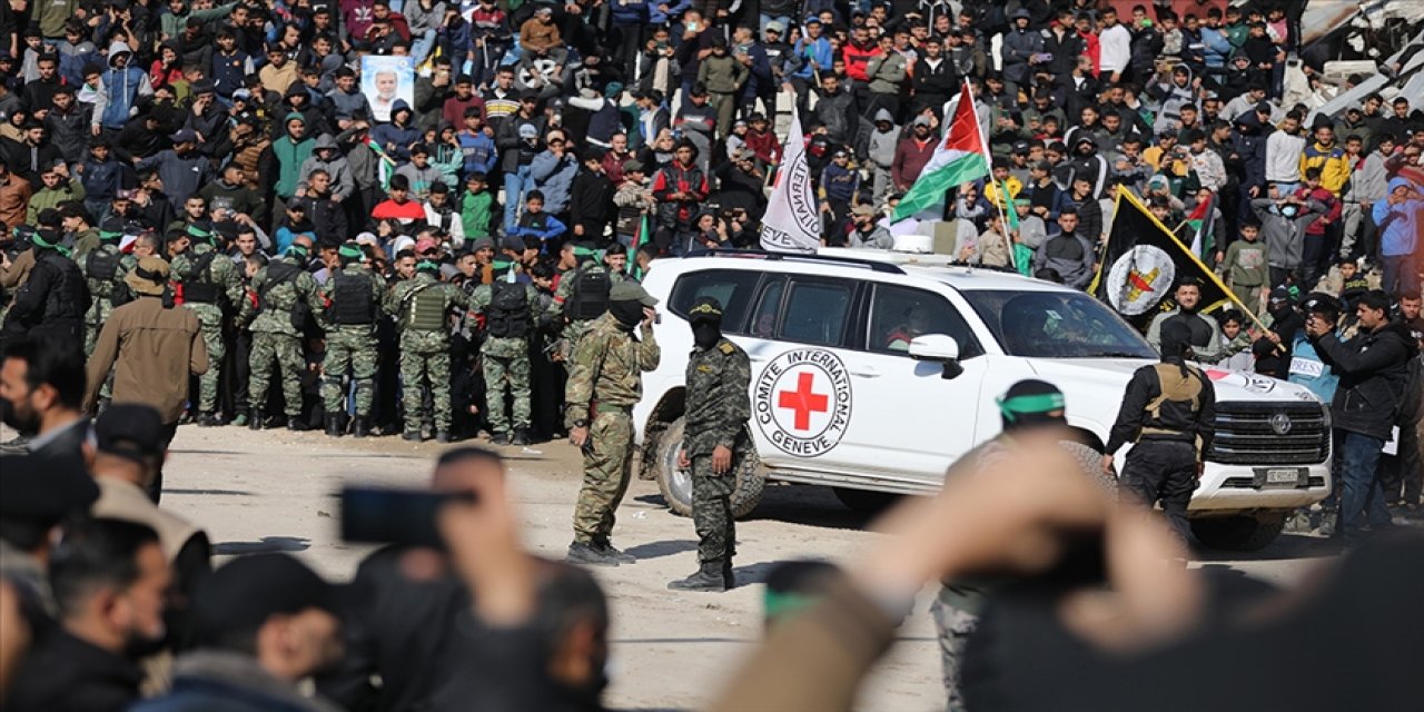 Hamas'tan ölü İsrailli esir açıklaması: Kurtarma çalışmaları enkaz engeline takıldı!