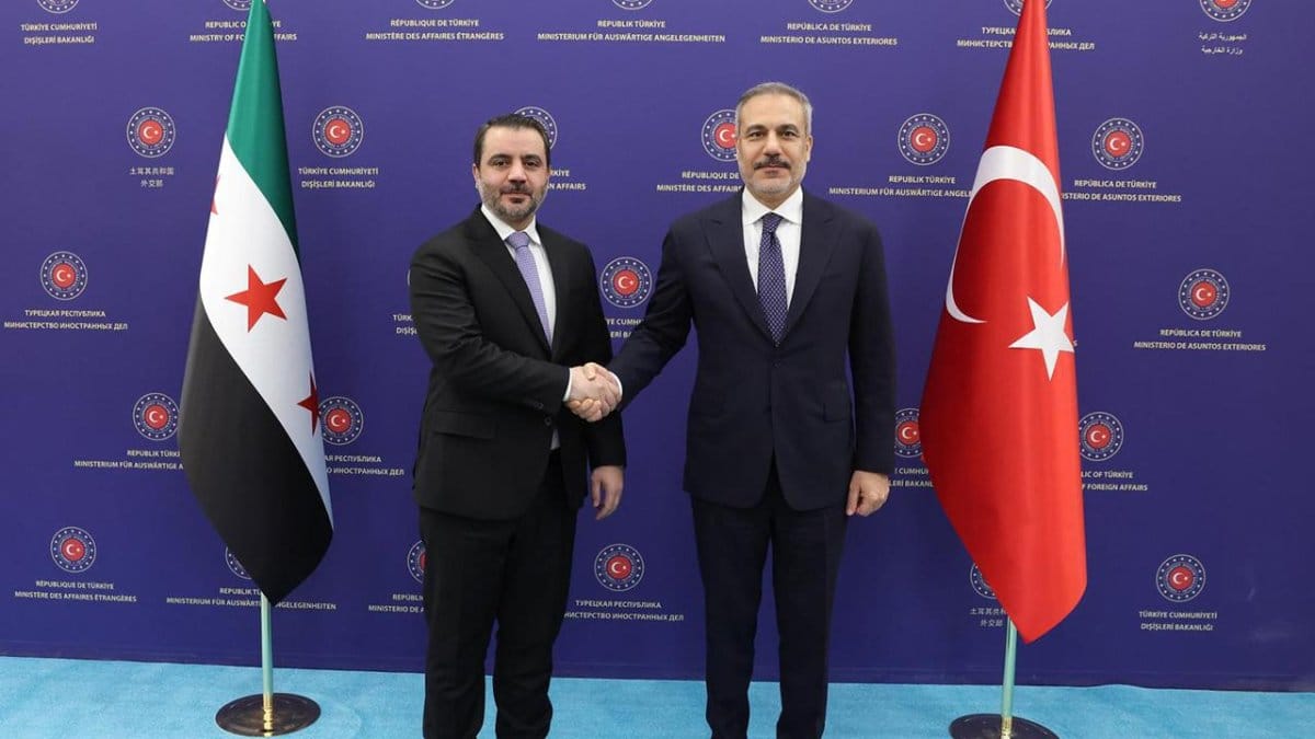 Bakan Fidan Suriyeli mevkidaşıyla görüştü