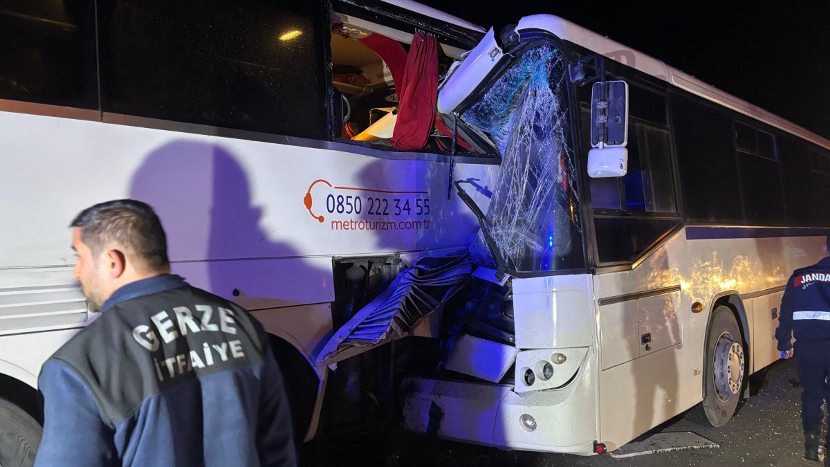 Sinop-Samsun karayolunda feci kaza! Servis yolcu otobüsüne çarptı