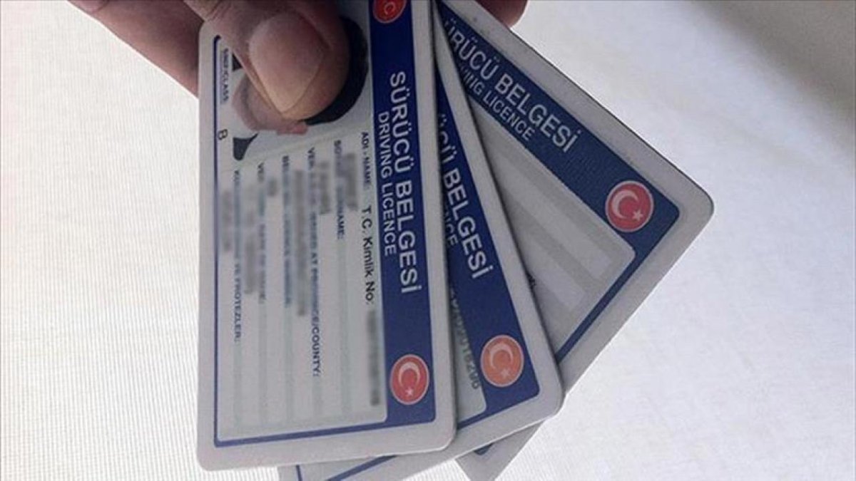Eski ehliyetlere son çağrı: Yenilemeyen 7 bin 438 TL ödeyecek