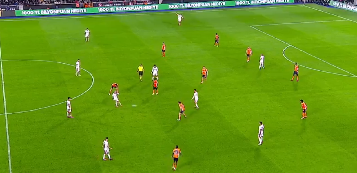 Galatasaray Sane'nin gol şovuyla Başakşehir'i yendi! Seri bozulmadı