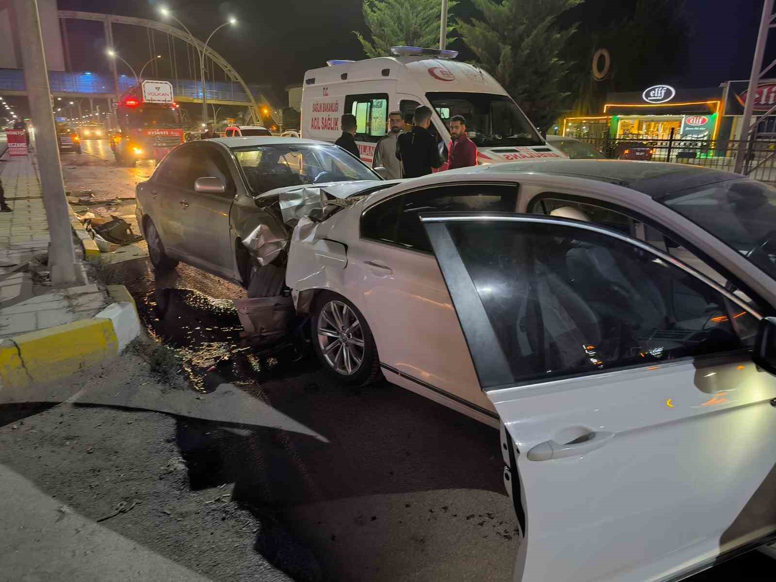 Van'da zincirleme kaza