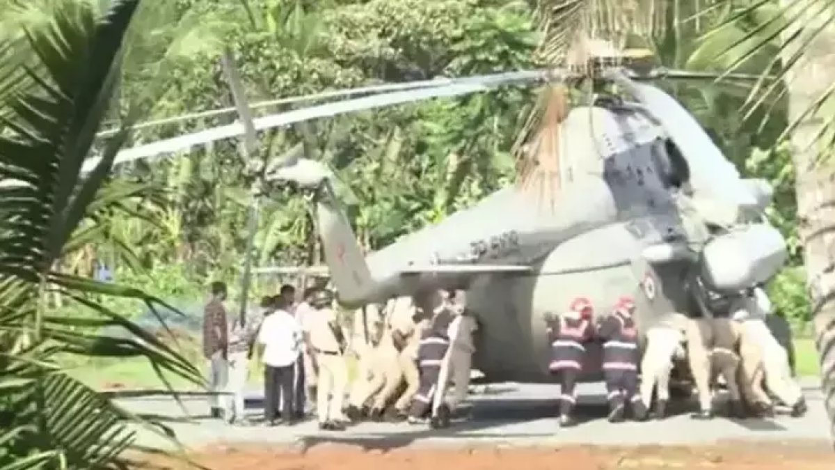 Hindistan Cumhurbaşkanı'nı taşıyan helikopterin iniş yaptığı pist çöktü