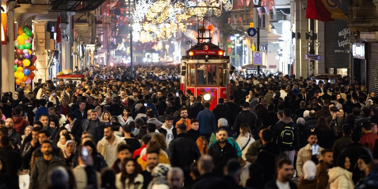 Reuters anketi: Ekonomistler enflasyonun hükümet tahminlerini aşacağını öngörüyor