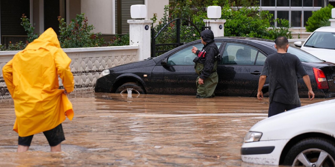İçişleri Bakanlığı'ndan sağanak alarmı: 8 ile "sarı" kodlu uyarı